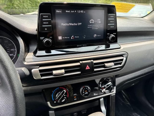 Photo of 2023 Snow White Pearl Kia Seltos