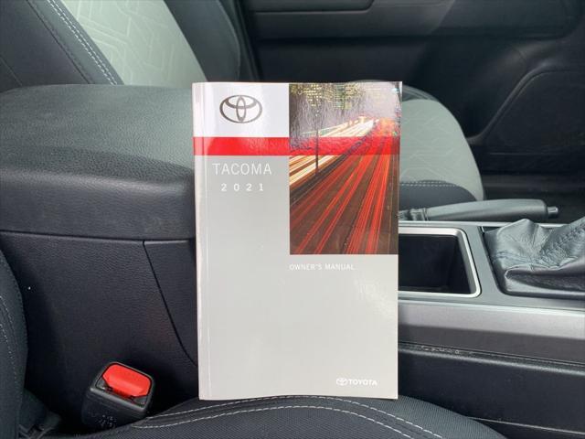 Photo of 2021 Super White Toyota Tacoma