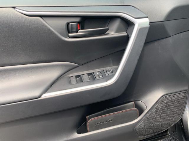 Photo of 2025 Magnetic Gray Metallic Toyota RAV4