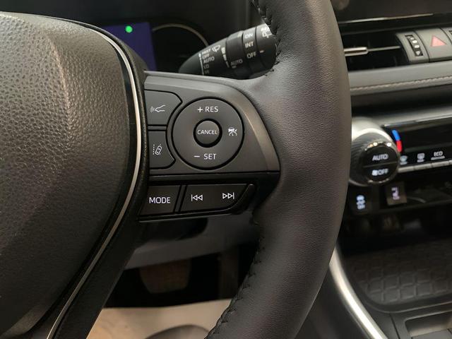 Photo of 2024 Midnight Black Metallic Toyota RAV4