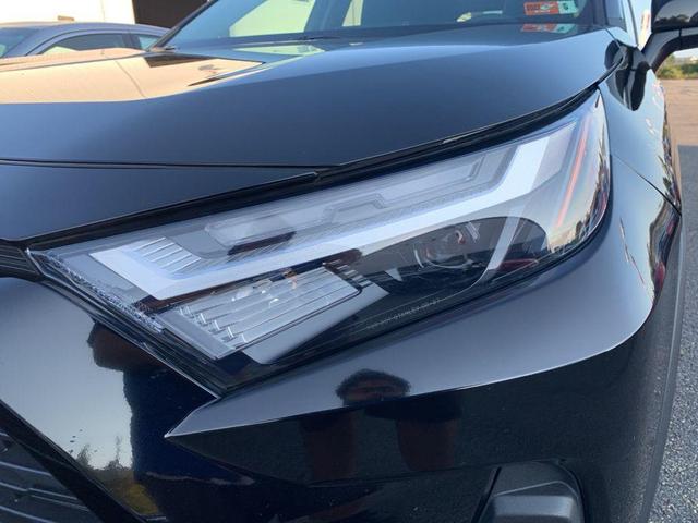 Photo of 2024 Midnight Black Metallic Toyota RAV4