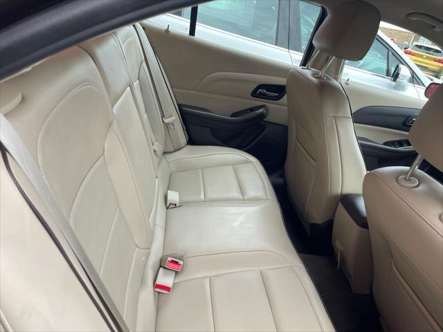 Photo of 2015 Autumn Bronze Metallic Chevrolet Malibu