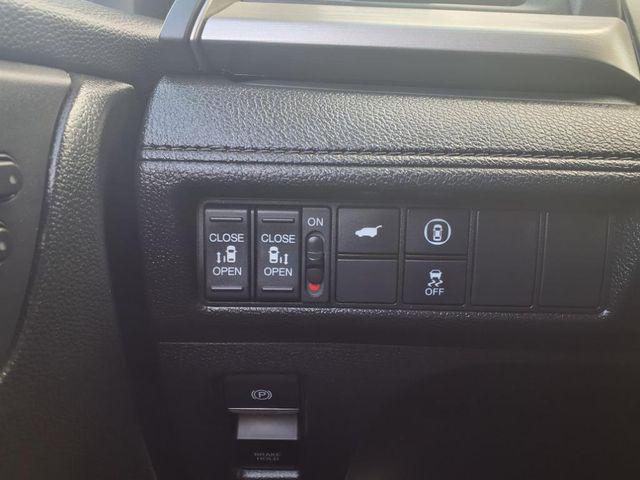 Photo of 2023 Modern Steel Metallic Honda Odyssey