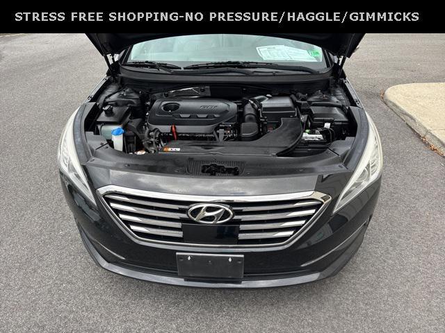 Photo of 2015 Phantom Black Hyundai SONATA