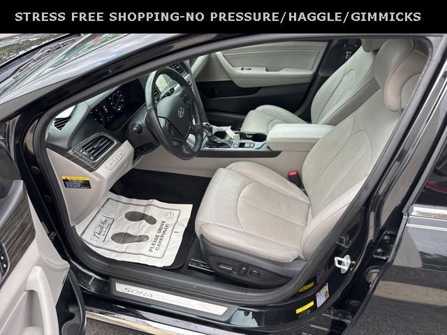 Photo of 2015 Phantom Black Hyundai SONATA