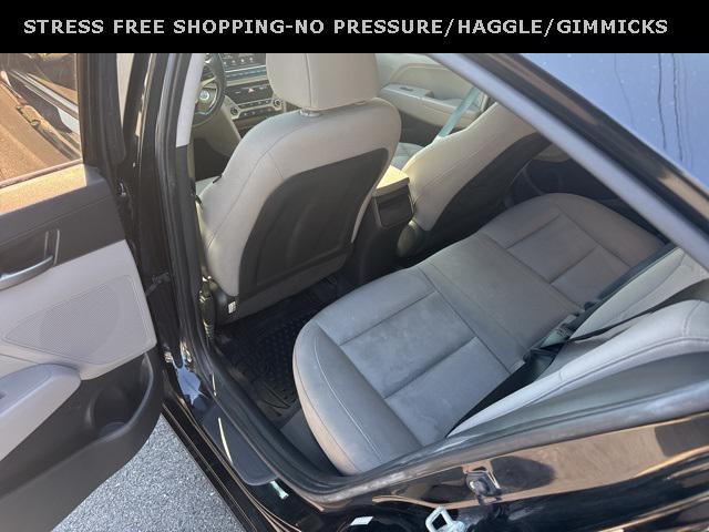 Photo of 2018 Black Diamond Hyundai ELANTRA