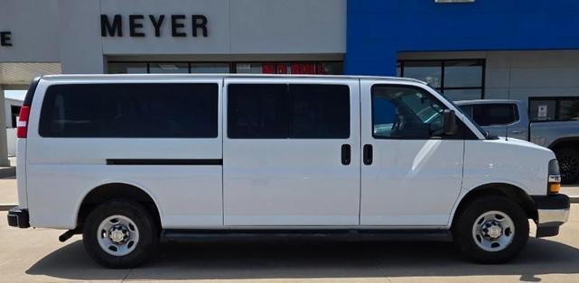 2022 Chevrolet Express 3500