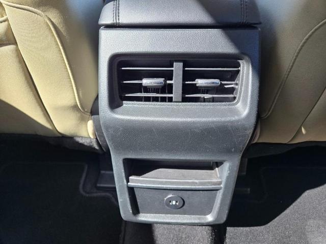 Photo of 2024 Silver Ford Edge