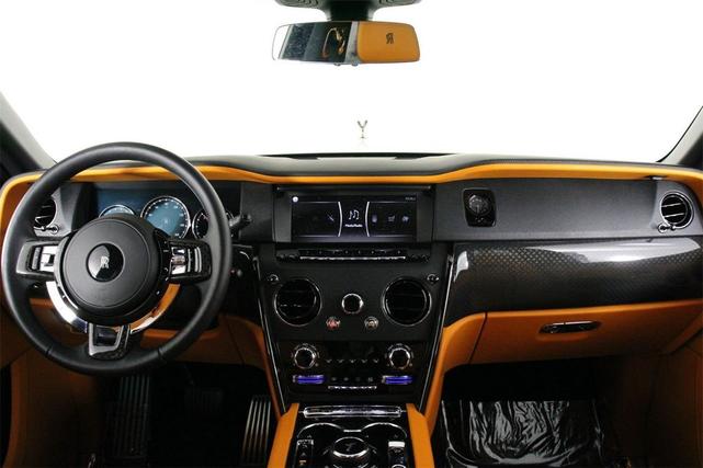 Photo of 2024 Arctic White Rolls-Royce Cullinan
