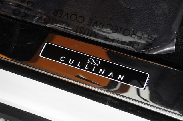 Photo of 2024 Arctic White Rolls-Royce Cullinan