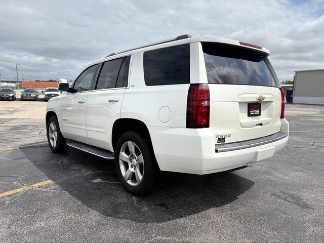 Photo of 2015 Off White Chevrolet Tahoe