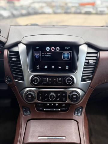 Photo of 2015 Off White Chevrolet Tahoe