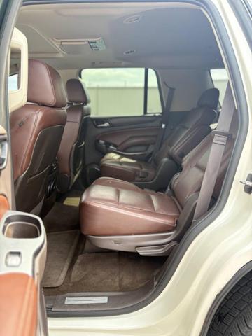 Photo of 2015 Off White Chevrolet Tahoe