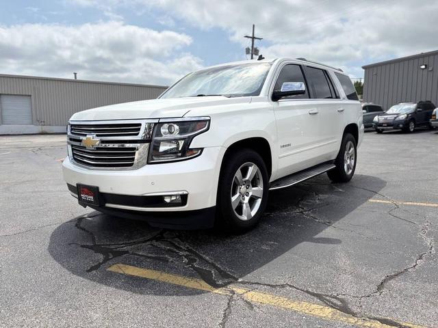 Photo of 2015 Off White Chevrolet Tahoe