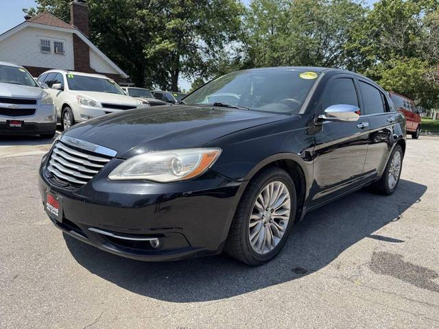 Photo of 2011 Black Chrysler 200