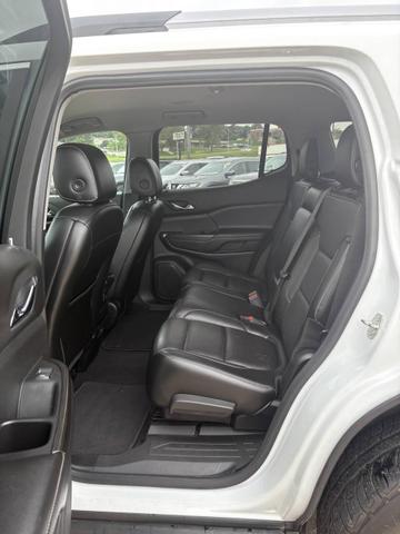 Photo of 2019 White GMC Acadia