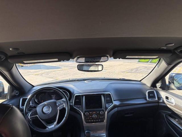 Photo of 2018 Black Jeep Grand Cherokee