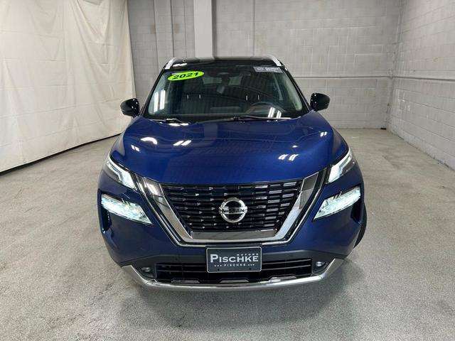 Photo of 2021 Blue / Black Nissan Rogue