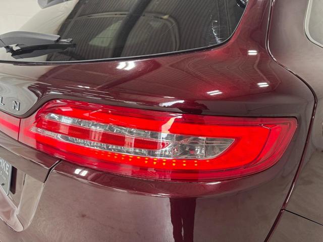 Photo of 2017 Burgundy Lincoln MKC