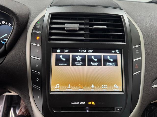 Photo of 2017 Burgundy Lincoln MKC