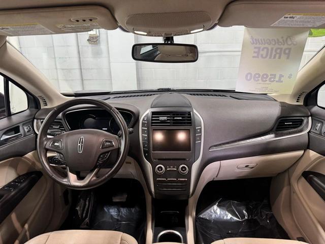 Photo of 2017 Burgundy Lincoln MKC