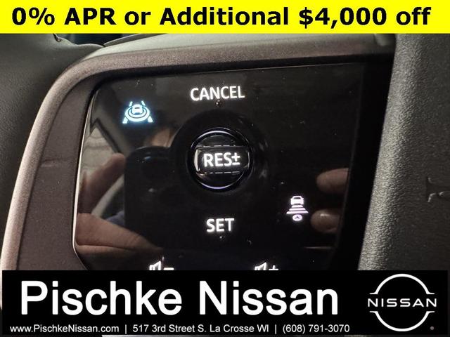 Photo of 2025 Everest White P Nissan Murano