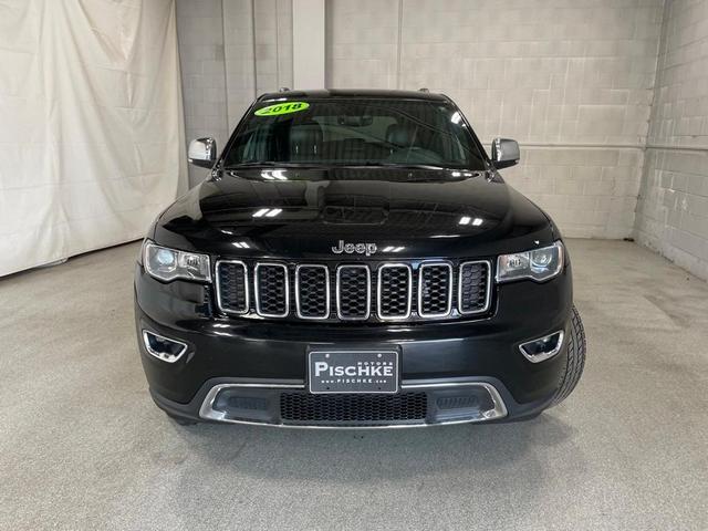 Photo of 2018 Diamond Black Jeep Grand Cherokee
