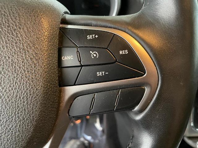 Photo of 2018 Diamond Black Jeep Grand Cherokee