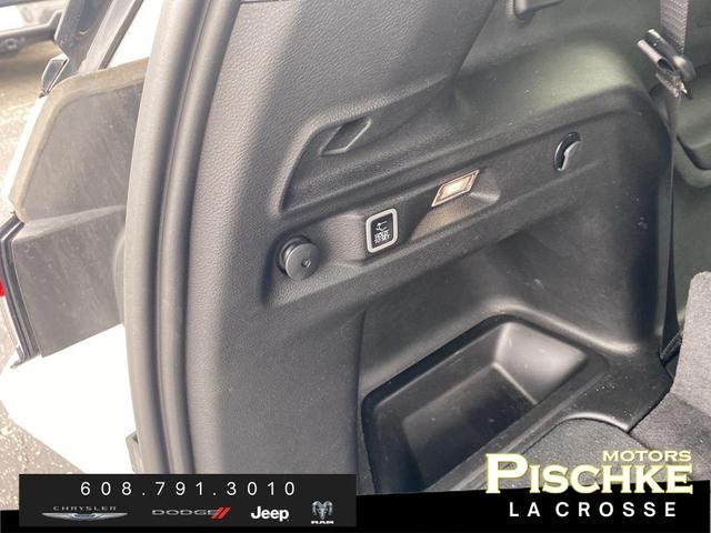 Photo of 2024 Bright White Clearcoat Jeep Grand Cherokee L