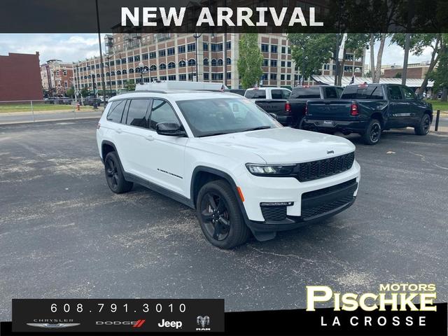 Photo of 2024 Bright White Clearcoat Jeep Grand Cherokee L