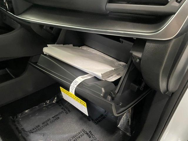 Photo of 2025 Everest White P Nissan Rogue