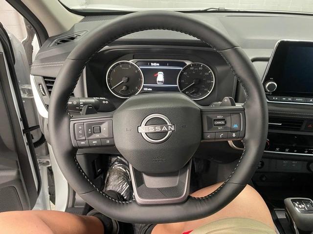 Photo of 2025 Everest White P Nissan Rogue