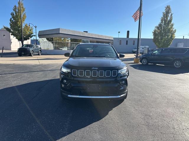 Photo of 2022 Diamond Black Jeep Compass
