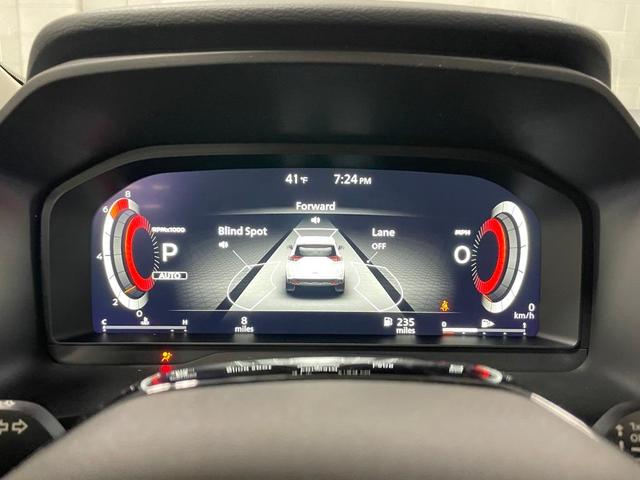 Photo of 2025 2t Chpn Blk Roo Nissan Rogue