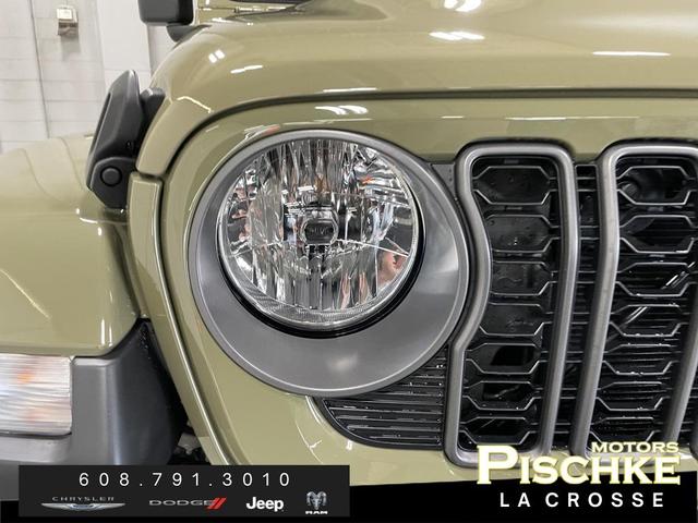 Photo of 2025 Nighthawk Black Jeep Gladiator