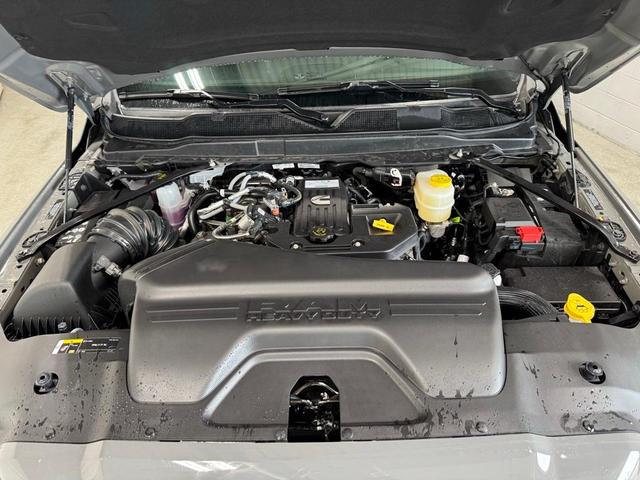 Photo of 2026 Ceramic Gray RAM 2500