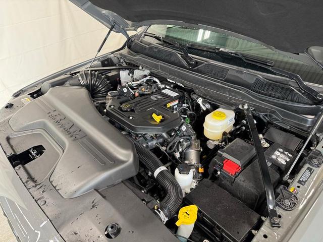 Photo of 2026 Ceramic Gray RAM 2500