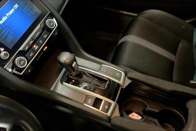 Photo of 2021 Platinum White Pearl Honda Civic