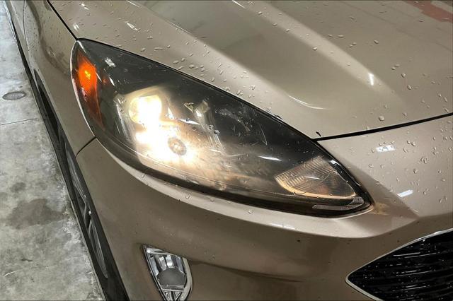 Photo of 2021 Desert Gold Metallic Ford Escape
