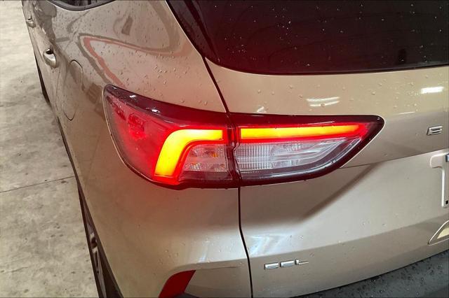 Photo of 2021 Desert Gold Metallic Ford Escape