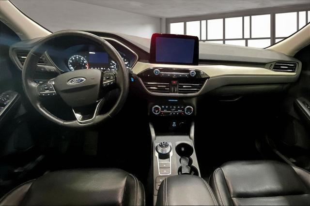 Photo of 2021 Desert Gold Metallic Ford Escape