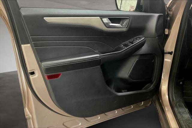 Photo of 2021 Desert Gold Metallic Ford Escape