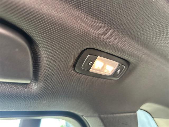 Photo of 2022 Alpine White BMW X5 PHEV