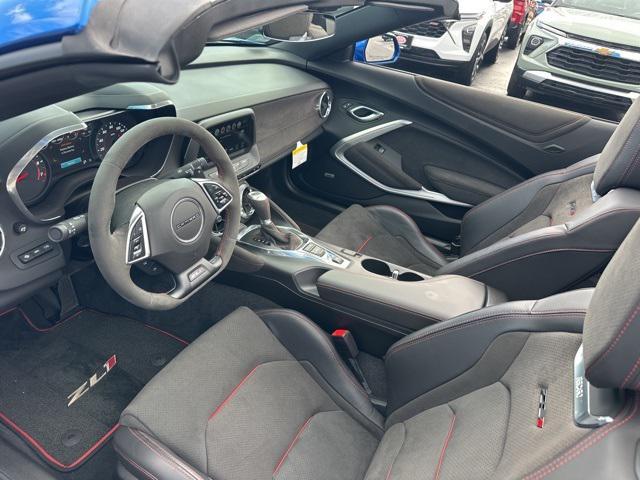Photo of 2018 Hyper Blue Metallic Chevrolet Camaro