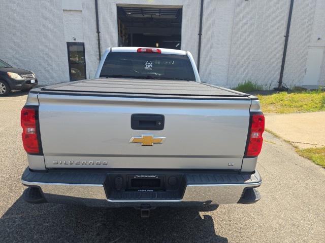 Photo of 2018 Silver Ice Metallic Chevrolet Silverado 1500