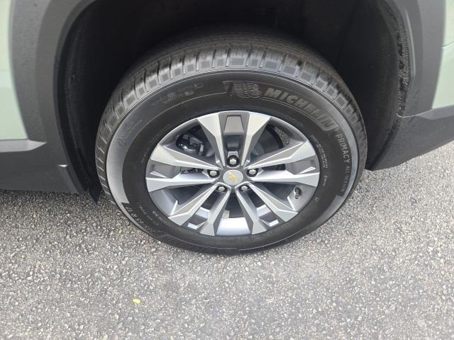 Photo of 2026 Cacti Green Chevrolet Equinox
