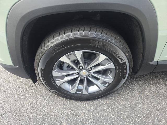 Photo of 2026 Cacti Green Chevrolet Equinox