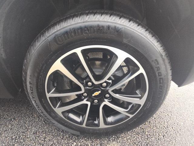 Photo of 2025 Summit White Chevrolet Trailblazer