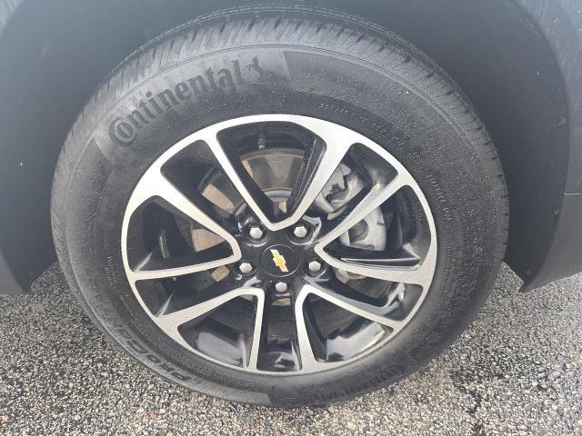 Photo of 2025 Summit White Chevrolet Trailblazer