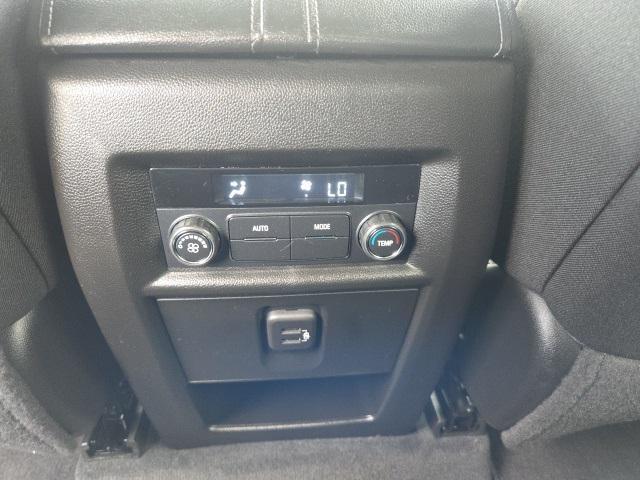 Photo of 2023 Mosaic Black Metallic Chevrolet Traverse
